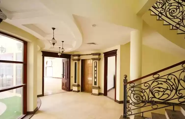 سكني عقار جاهز 6 غرف  غير مفروش فيلا  للبيع في دبي #24852 - 1  صورة 