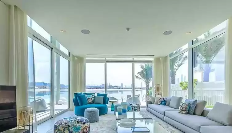 yerleşim Hazır Mülk 6+hizmetçi Yatak Odası F/F Müstakil Villa  satılık içinde Dubai #24859 - 1  image 