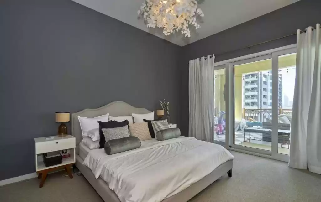 Residential Ready Property 1 Bedroom F/F Apartment  for sale in Dubai #25019 - 1  image 
