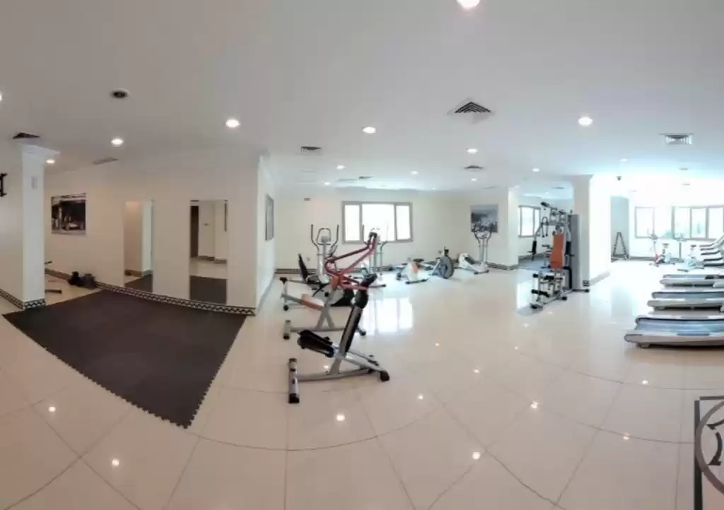 住宅 就绪物业 3 间卧室 U/F 公寓  出租 在 科威特 #25185 - 1  image 