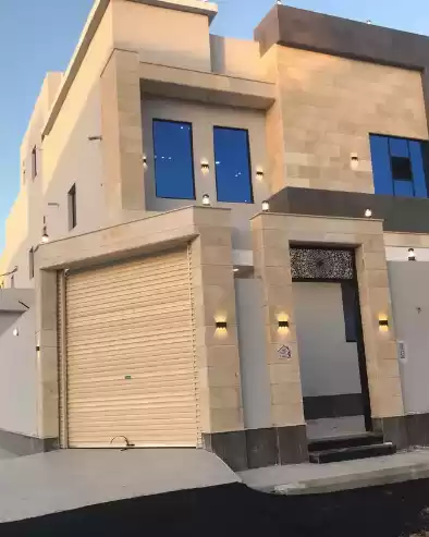 سكني عقار جاهز 5 + غرفة خادمة غير مفروش فيلا  للبيع في الرياض #25386 - 1  صورة 