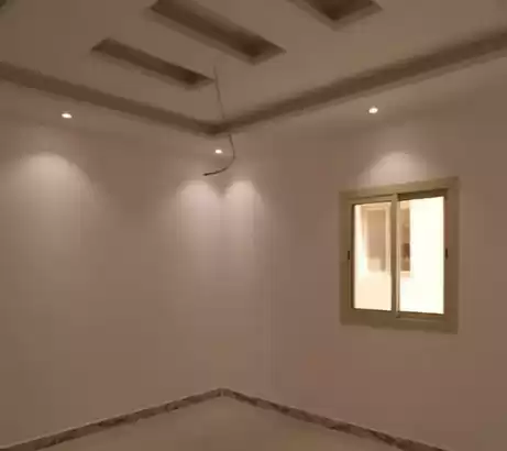 سكني عقار جاهز 3 غرف  غير مفروش شقة  للبيع في الرياض #25483 - 1  صورة 
