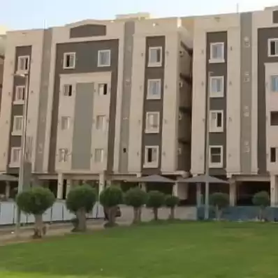 سكني عقار جاهز 5 غرف  غير مفروش شقة  للبيع في الرياض #25484 - 1  صورة 