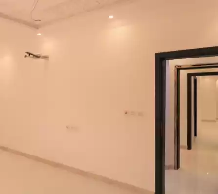 مسکونی املاک آماده 4+ اتاق خواب خدمتکار U/F اپارتمان  برای فروش که در ریاض #25497 - 1  image 