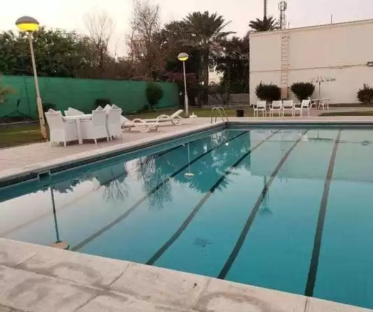 سكني عقار جاهز 2 غرف  غير مفروش شقة  للإيجار في المنامة #25513 - 1  صورة 