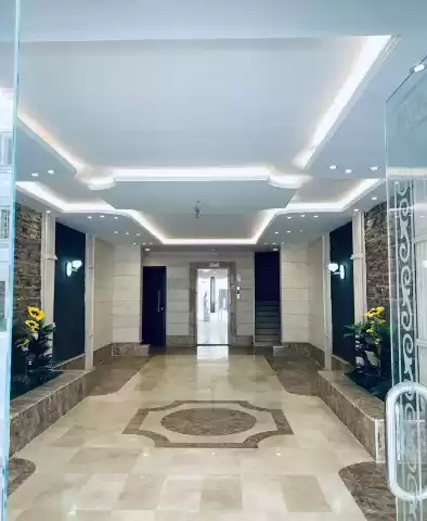 Residential Ready Property 3 Bedrooms U/F Apartment  for sale in Riyadh #25525 - 1  image 