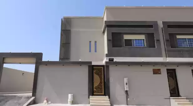 سكني عقار جاهز 5 غرف  غير مفروش فيلا  للبيع في الرياض #25611 - 1  صورة 