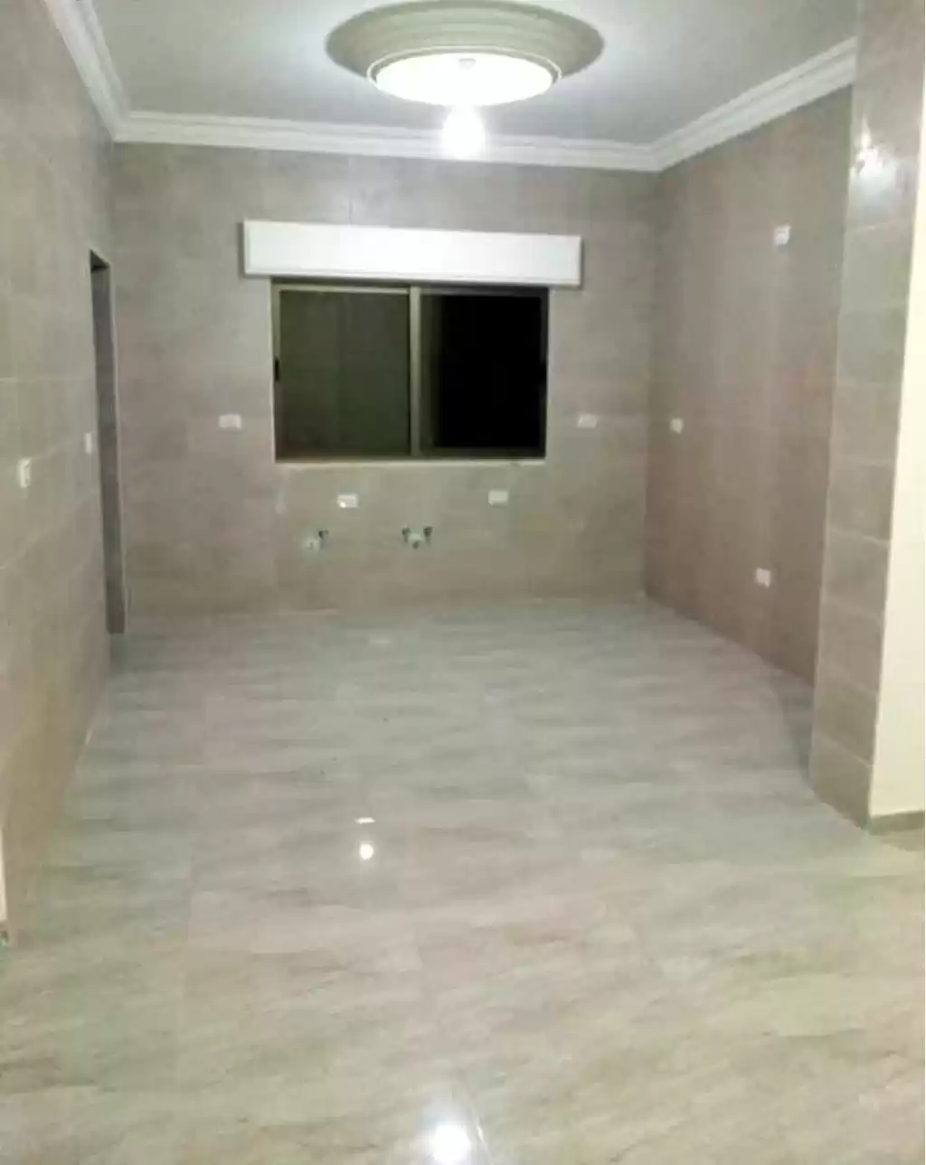 住宅 就绪物业 3 间卧室 U/F 公寓  出售 在 安曼 #25612 - 1  image 