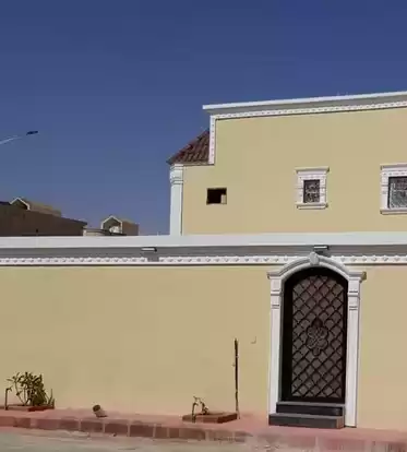 Résidentiel Propriété prête 3 chambres U / f Villa autonome  à vendre au Riyad #25630 - 1  image 