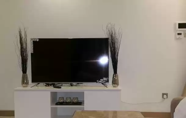 Residential Ready Property Studio F/F Apartment  for rent in Al-Manamah #25674 - 1  image 