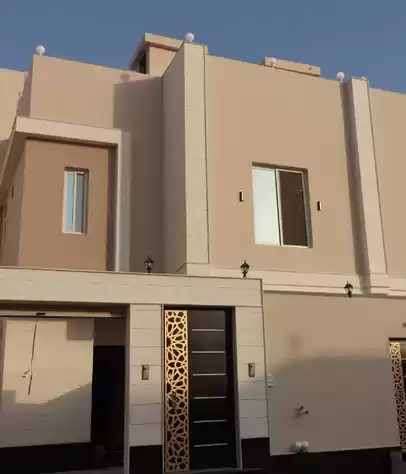 سكني عقار جاهز 5 غرف  غير مفروش فيلا  للبيع في الرياض #25696 - 1  صورة 