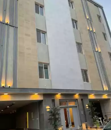 yerleşim Hazır Mülk 5+hizmetçi Yatak Odası U/F Müstakil Villa  satılık içinde Riyad #25714 - 1  image 
