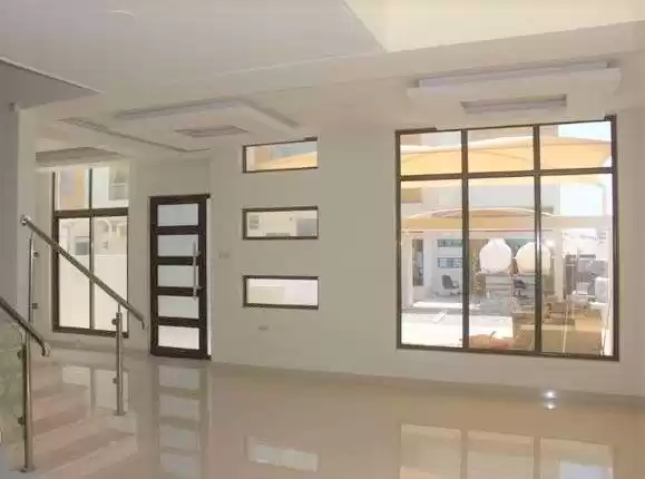 Residential Ready Property 3 Bedrooms U/F Standalone Villa  for sale in Al-Manamah #25761 - 1  image 