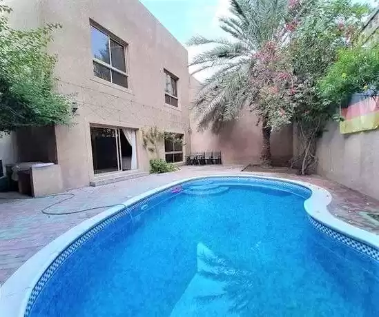 Résidentiel Propriété prête 4 + femme de chambre S / F Villa autonome  a louer au Al-Manamah #25808 - 1  image 