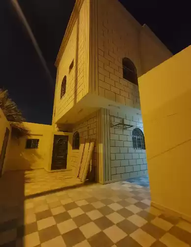 سكني عقار جاهز 3 غرف  غير مفروش فيلا  للبيع في الرياض #25813 - 1  صورة 