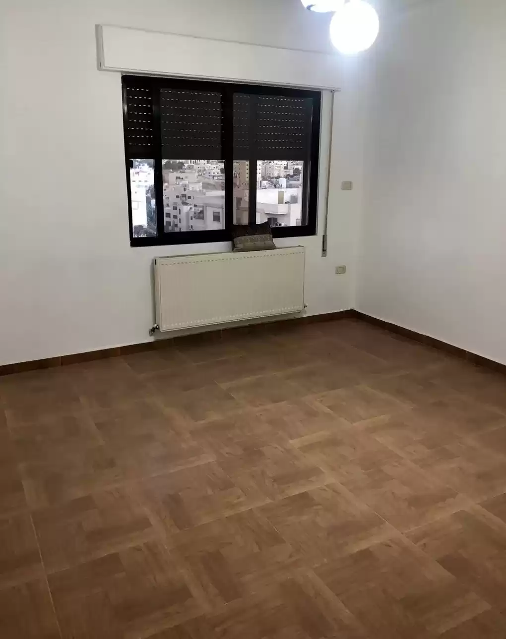 سكني عقار جاهز 3 غرف  غير مفروش شقة  للبيع في عمان #25820 - 1  صورة 
