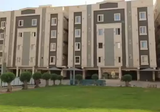 Residential Ready Property 3 Bedrooms U/F Apartment  for sale in Riyadh #25837 - 1  image 