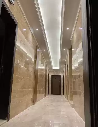 Residential Ready Property 3 Bedrooms U/F Apartment  for sale in Riyadh #25846 - 1  image 