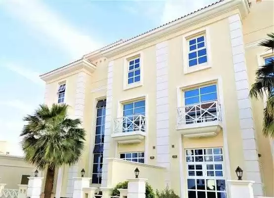 Wohn Klaar eigendom 4 + Zimmermädchen U/F Alleinstehende Villa  zu vermieten in Al-Manama #25899 - 1  image 