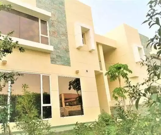Residential Ready Property 3+maid Bedrooms U/F Standalone Villa  for rent in Al-Manamah #25900 - 1  image 