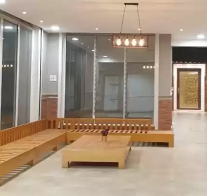 yerleşim Hazır Mülk 7+ Yatak Odası U/F Müstakil Villa  satılık içinde Riyad #25941 - 1  image 
