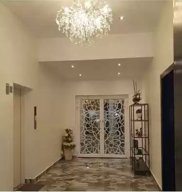 سكني عقار جاهز 3 غرف  مفروش شقة  للإيجار في المنامة #26060 - 1  صورة 