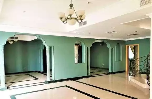 سكني عقار جاهز 5 + غرفة خادمة غير مفروش فيلا في مجمع  للإيجار في المنامة #26232 - 1  صورة 
