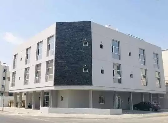 Residential Ready Property 2 Bedrooms U/F Apartment  for rent in Al-Manamah #26260 - 1  image 