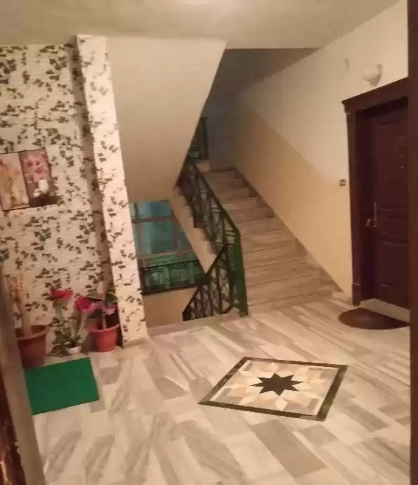 سكني عقار جاهز 2 غرف  غير مفروش شقة  للبيع في عمان #26423 - 1  صورة 