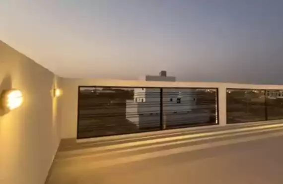 سكني عقار جاهز 5 غرف  غير مفروش فيلا  للبيع في الرياض #26493 - 1  صورة 