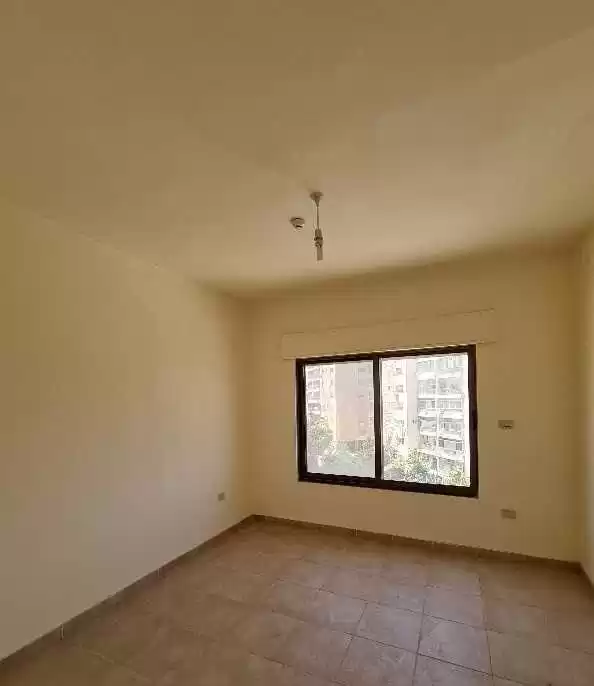 سكنية وتجارية عقار جاهز ستوديو غير مفروش شقة  للبيع في عمان #26526 - 1  صورة 