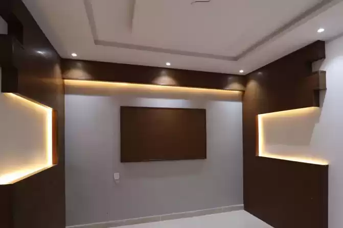 yerleşim Hazır Mülk 4 Yatak Odası U/F Apartman  satılık içinde Riyad #26606 - 1  image 