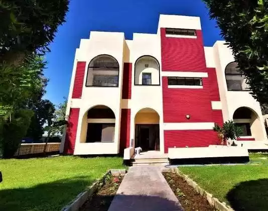 Residential Ready Property 4+maid Bedrooms U/F Villa in Compound  for rent in Al-Manamah #26639 - 1  image 