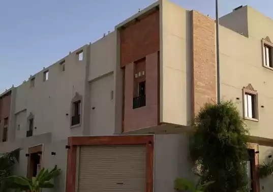 سكني عقار جاهز 6 + غرفة خادمة غير مفروش فيلا  للبيع في الرياض #26652 - 1  صورة 