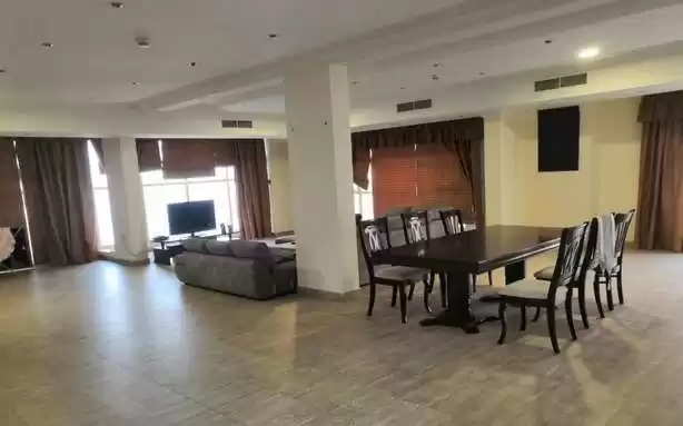 سكني عقار جاهز 4 غرف  مفروش شقة  للإيجار في المنامة #26680 - 1  صورة 