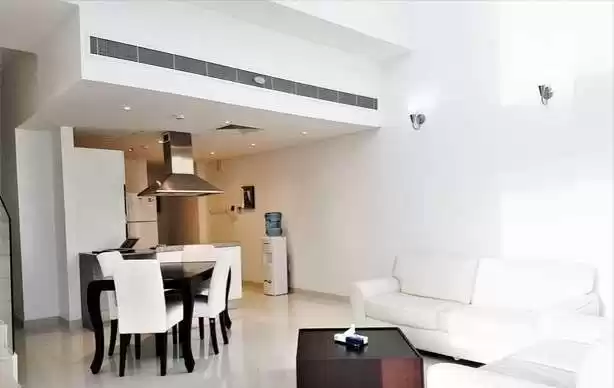 Residential Ready Property 3 Bedrooms F/F Duplex  for rent in Al-Manamah #26726 - 1  image 