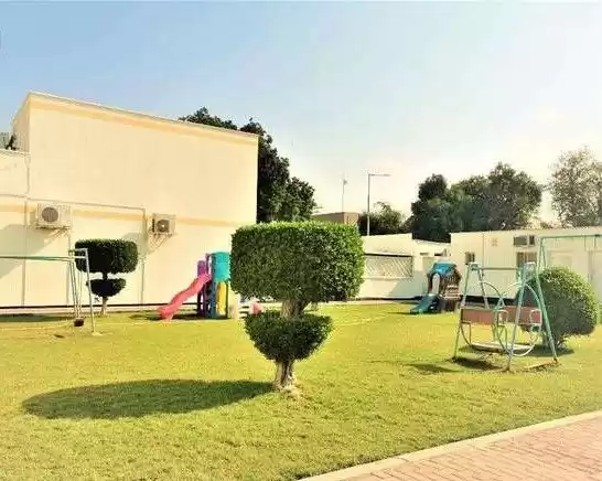 سكني عقار جاهز 5 + غرفة خادمة غير مفروش فيلا في مجمع  للإيجار في المنامة #26741 - 1  صورة 