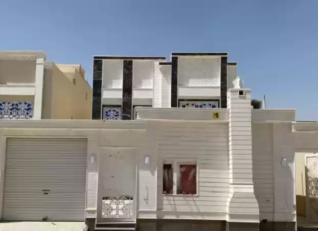 مسکونی املاک آماده 4+ اتاق خواب خدمتکار U/F ویلای مستقل  برای فروش که در ریاض #26814 - 1  image 
