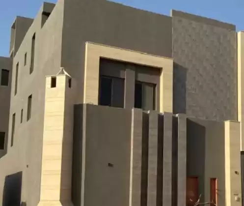 سكني عقار جاهز 5 + غرفة خادمة غير مفروش فيلا  للبيع في الرياض #26815 - 1  صورة 