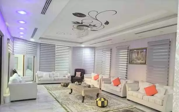 Residential Ready Property 4+maid Bedrooms F/F Standalone Villa  for rent in Al-Manamah #26822 - 1  image 