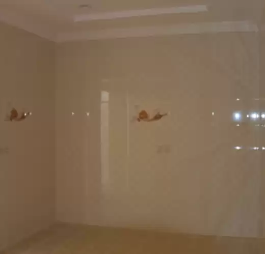 Residential Ready Property 3 Bedrooms U/F Apartment  for sale in Riyadh #26888 - 1  image 