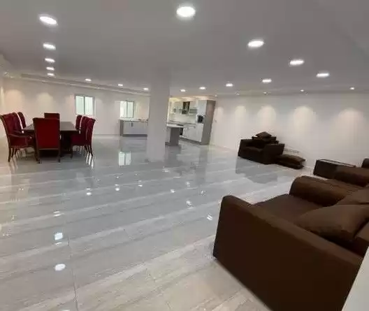 Residential Ready Property 4+maid Bedrooms F/F Standalone Villa  for rent in Al-Manamah #26915 - 1  image 
