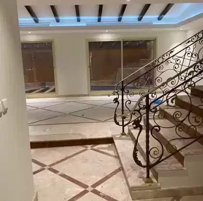 住宅 就绪物业 4+女仆卧室 U/F 独立别墅  出租 在 利雅得 #26917 - 1  image 