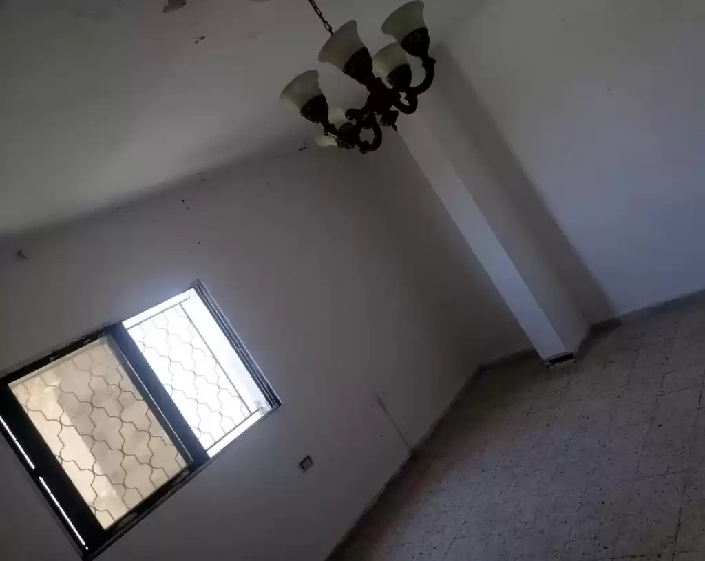 Residential Ready Property 3 Bedrooms U/F Apartment  for sale in Amman #26940 - 1  image 