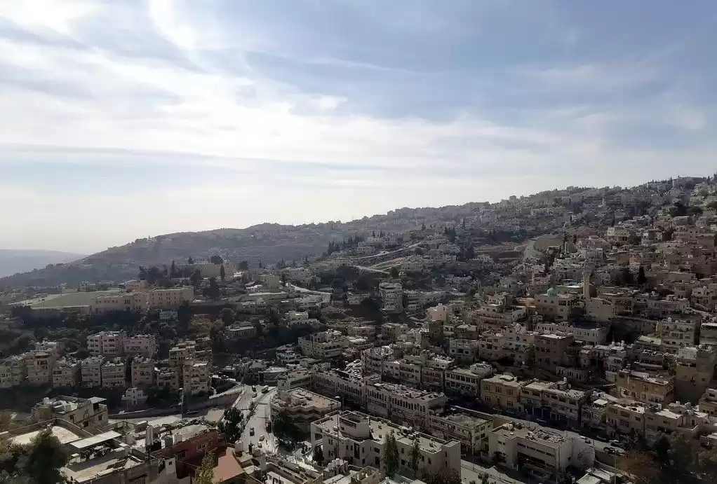 سكني عقار جاهز 5 غرف  غير مفروش شقة  للبيع في عمان #26943 - 1  صورة 