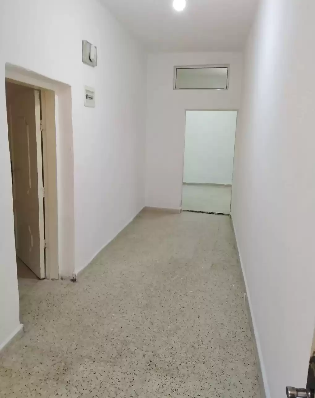 Жилой Готовая недвижимость 3 спальни Н/Ф Квартира  продается в Амман #26948 - 1  image 