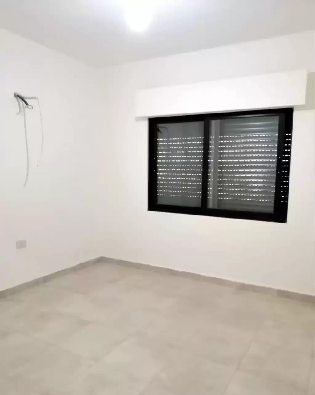 سكني عقار جاهز 3 غرف  غير مفروش شقة  للبيع في عمان #26965 - 1  صورة 