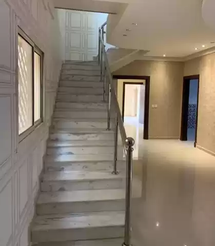 Residential Ready Property 4 Bedrooms U/F Standalone Villa  for rent in Riyadh #27006 - 1  image 