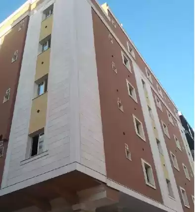 Жилой Готовая недвижимость 4 спальни Н/Ф Квартира  продается в Эр-Рияд #27195 - 1  image 