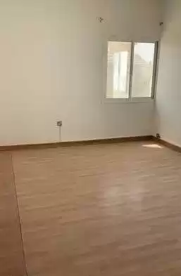Residential Ready Property 4 Bedrooms U/F Apartment  for rent in Al-Manamah #27201 - 1  image 